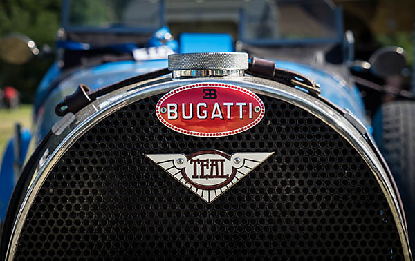 Bugatti grill col